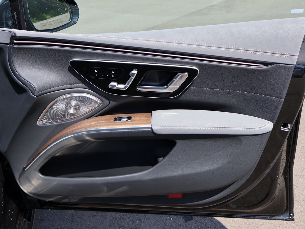 2023 Mercedes Benz EQS Sedan 580 4MATIC photo 12