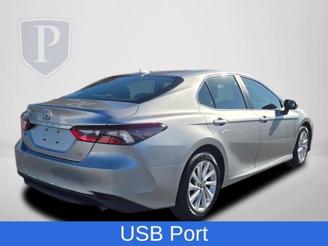 2024 Toyota Camry LE photo 4