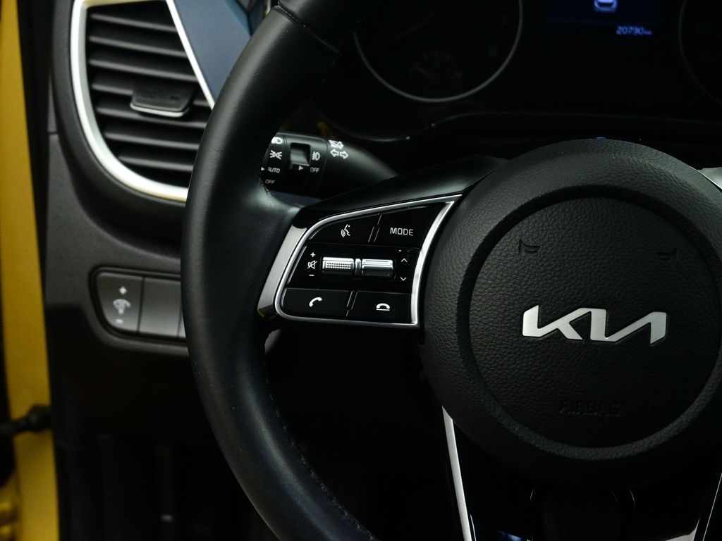 2023 Kia Seltos S Nightfall Edition photo 4