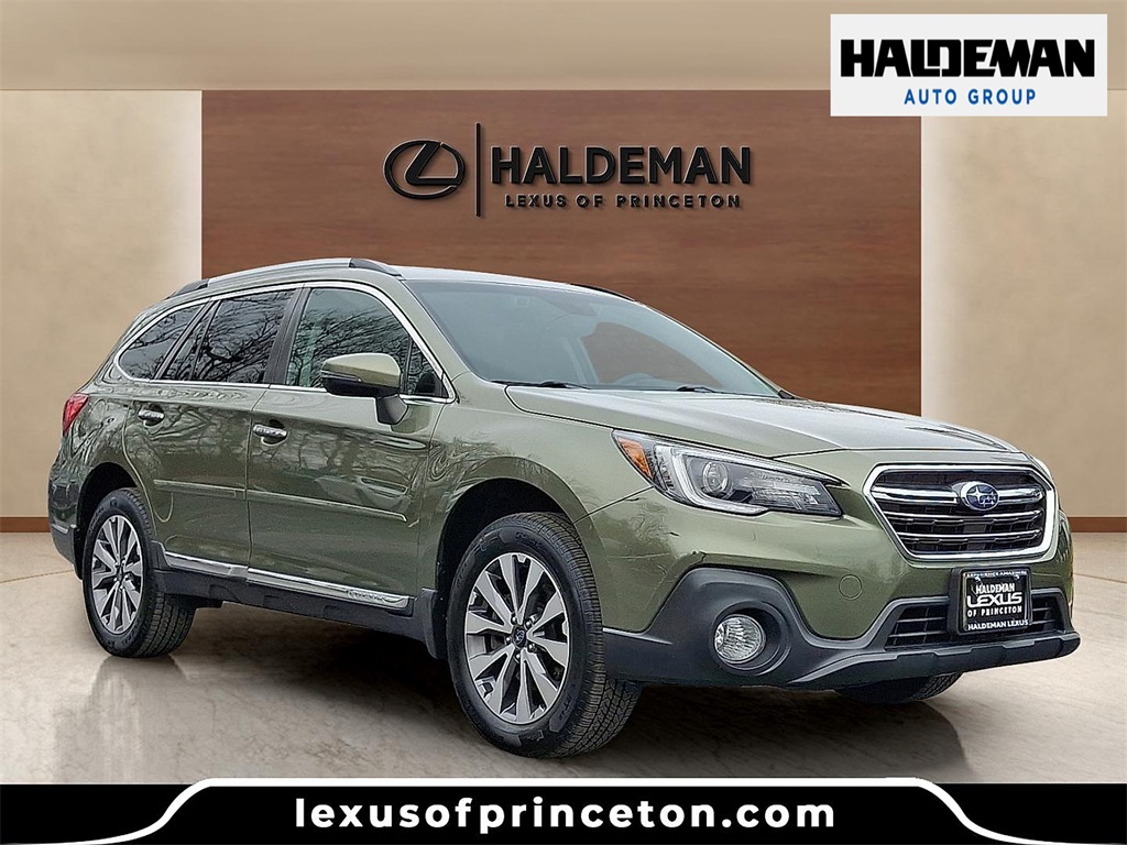 2019 Subaru Outback Touring's photo