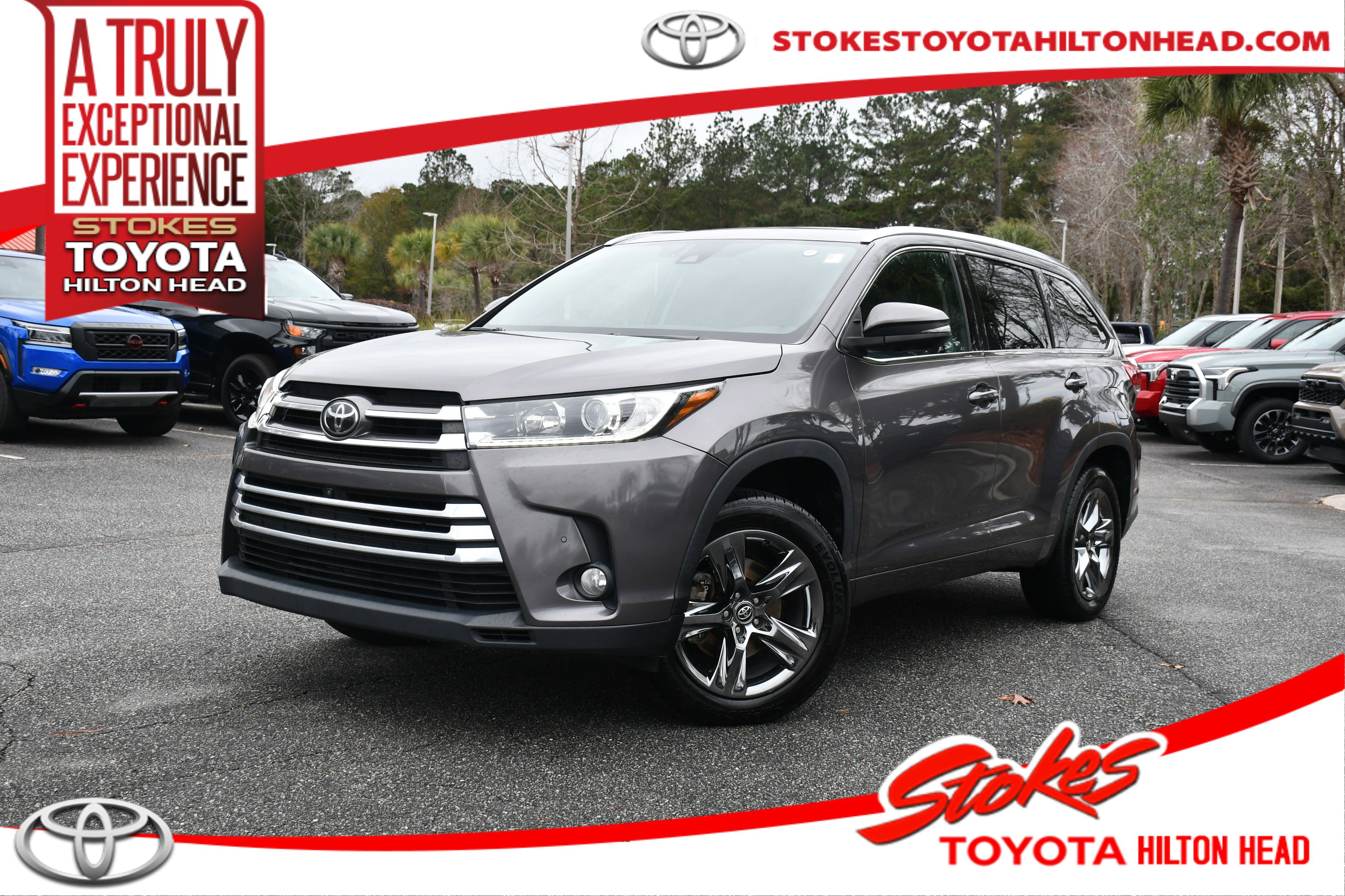 2017 Toyota Highlander Limited Platinum's photo