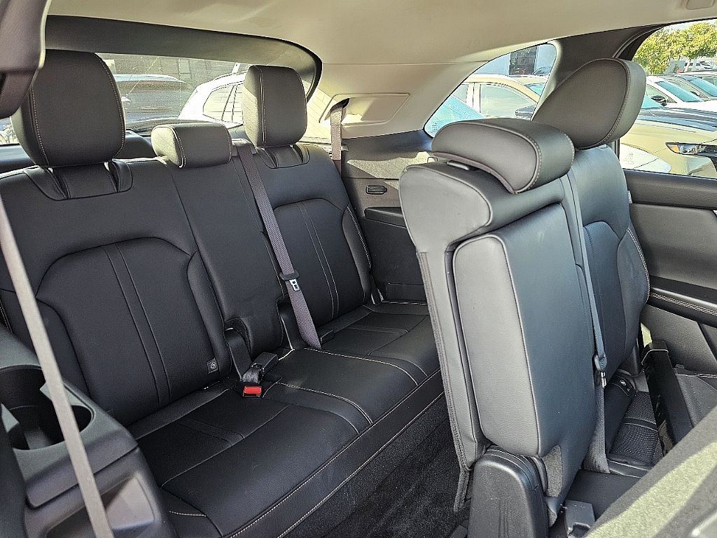 2025 Mazda CX-90 Preferred photo 4