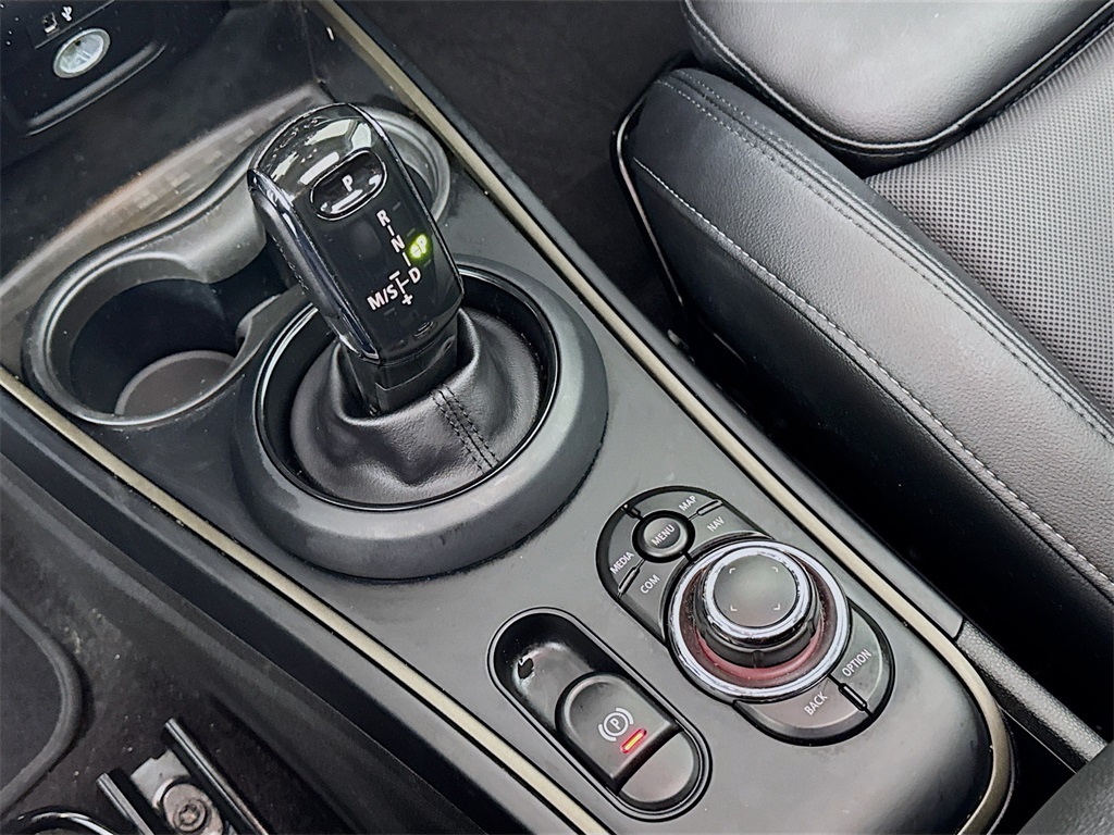 2022 Mini Cooper S ALL4 photo 17