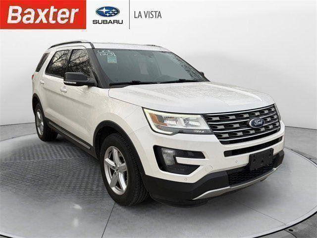 2016 Ford Explorer XLT's photo