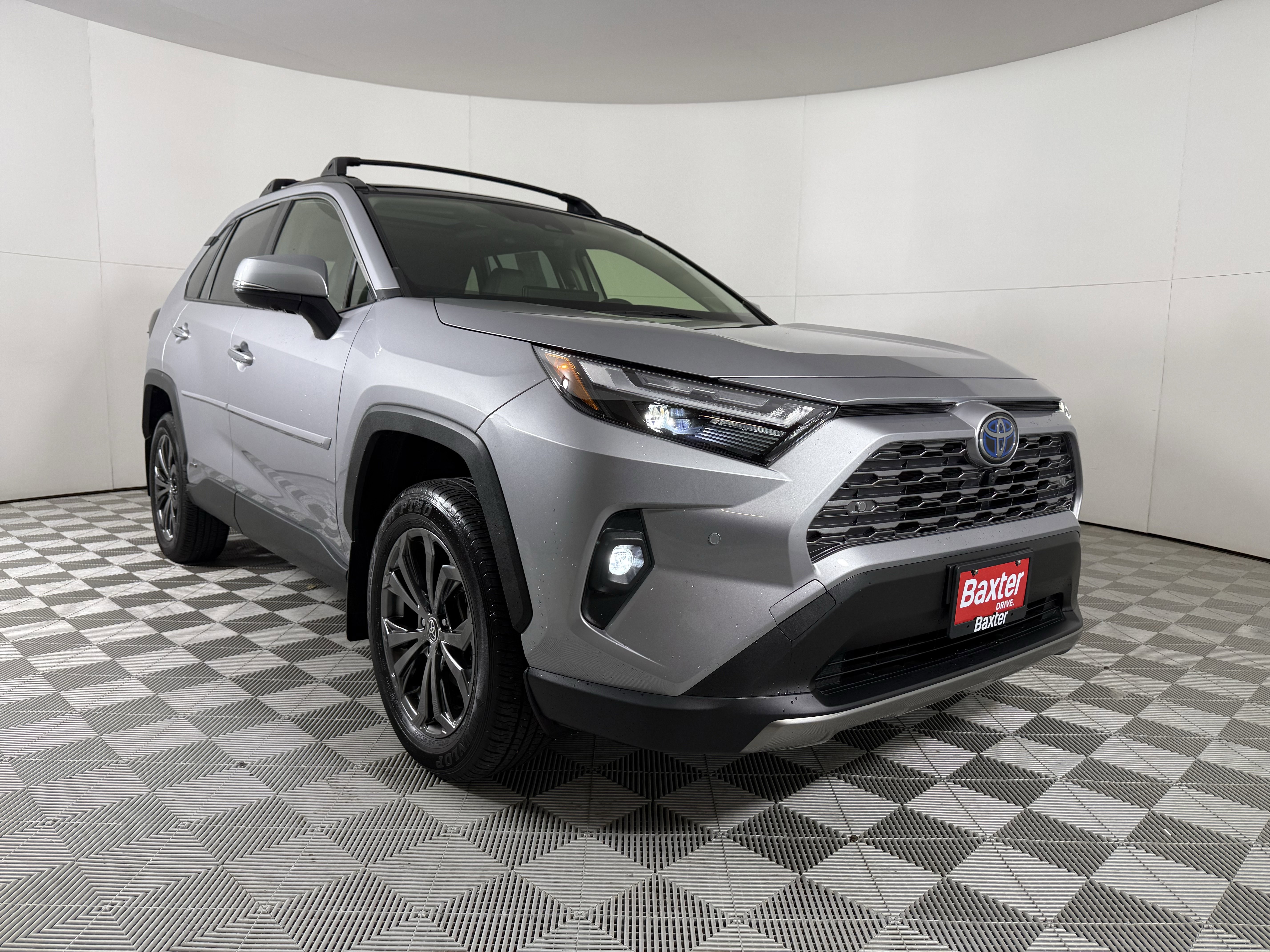 2024 Toyota RAV4 Limited's photo