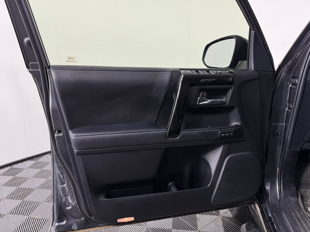 2021 Toyota 4Runner Nightshade Edition photo 9