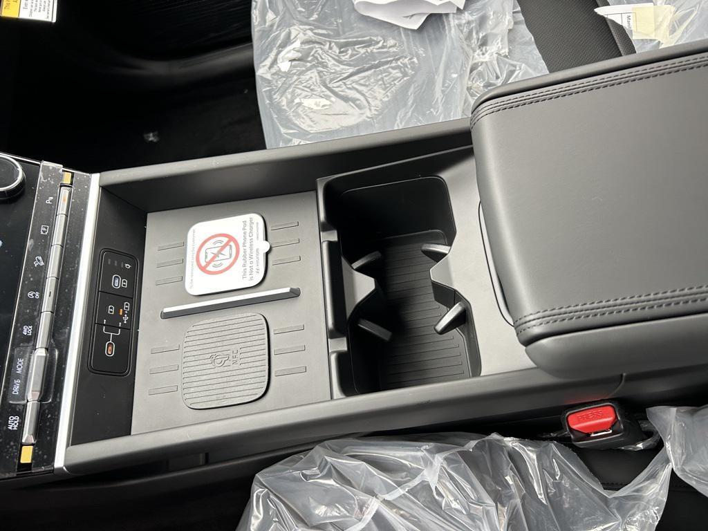 2025 Hyundai Santa Fe SEL photo 17