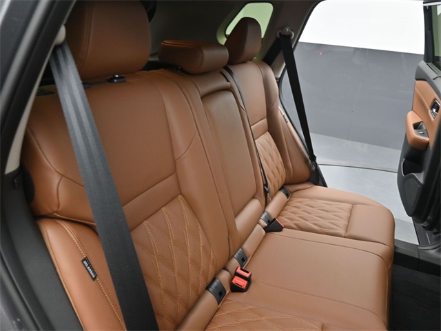 2025 Nissan Rogue Platinum photo 16