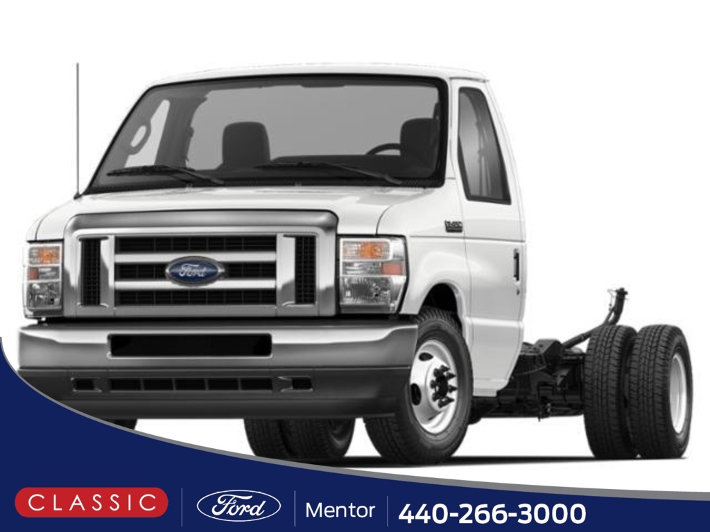 2026 Ford E-Series Cutaway Base's photo