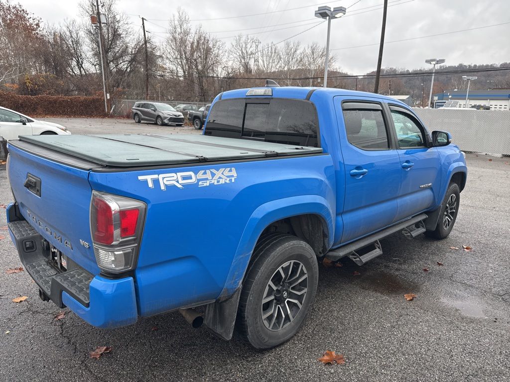 2020 Toyota Tacoma TRD Sport photo 2