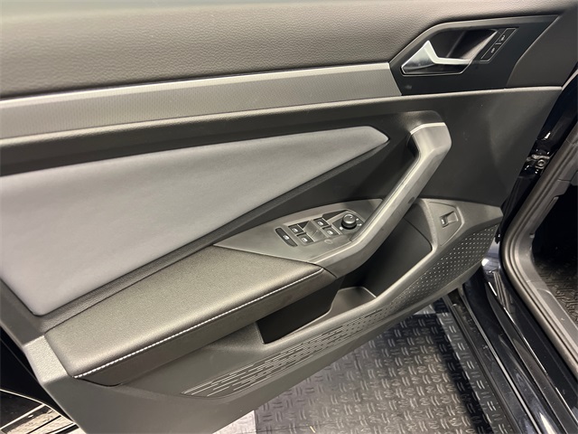 2025 Volkswagen Jetta 1.5T SE photo 7