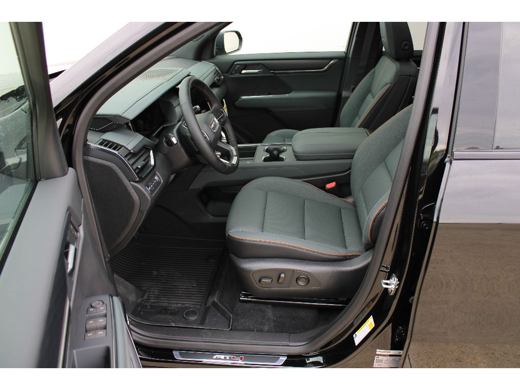 2025 Gmc Acadia AT4 photo 2