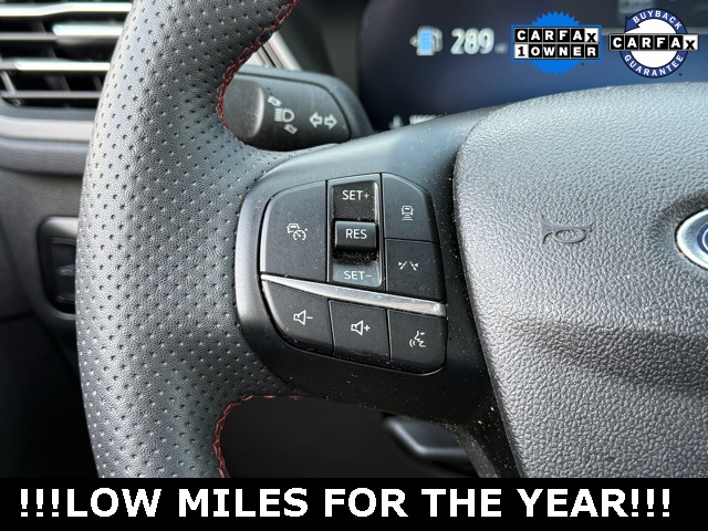 2023 Ford Escape ST-Line Select photo 23