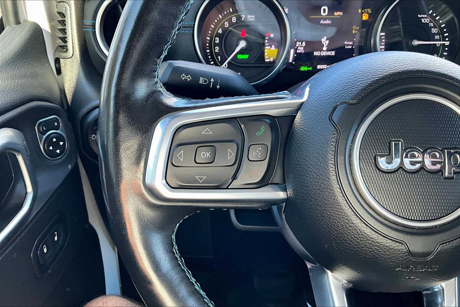 2022 Jeep Wrangler 4xe Unlimited Rubicon photo 21
