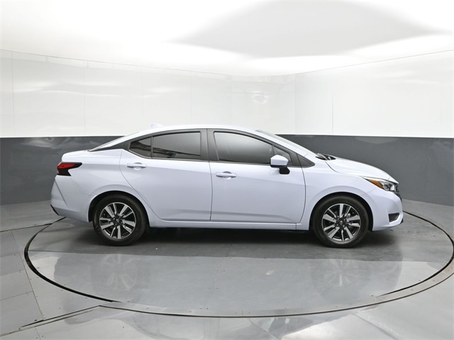 2025 Nissan Versa SV photo 23