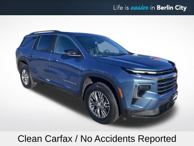 2024 Chevrolet Traverse 2LT's photo