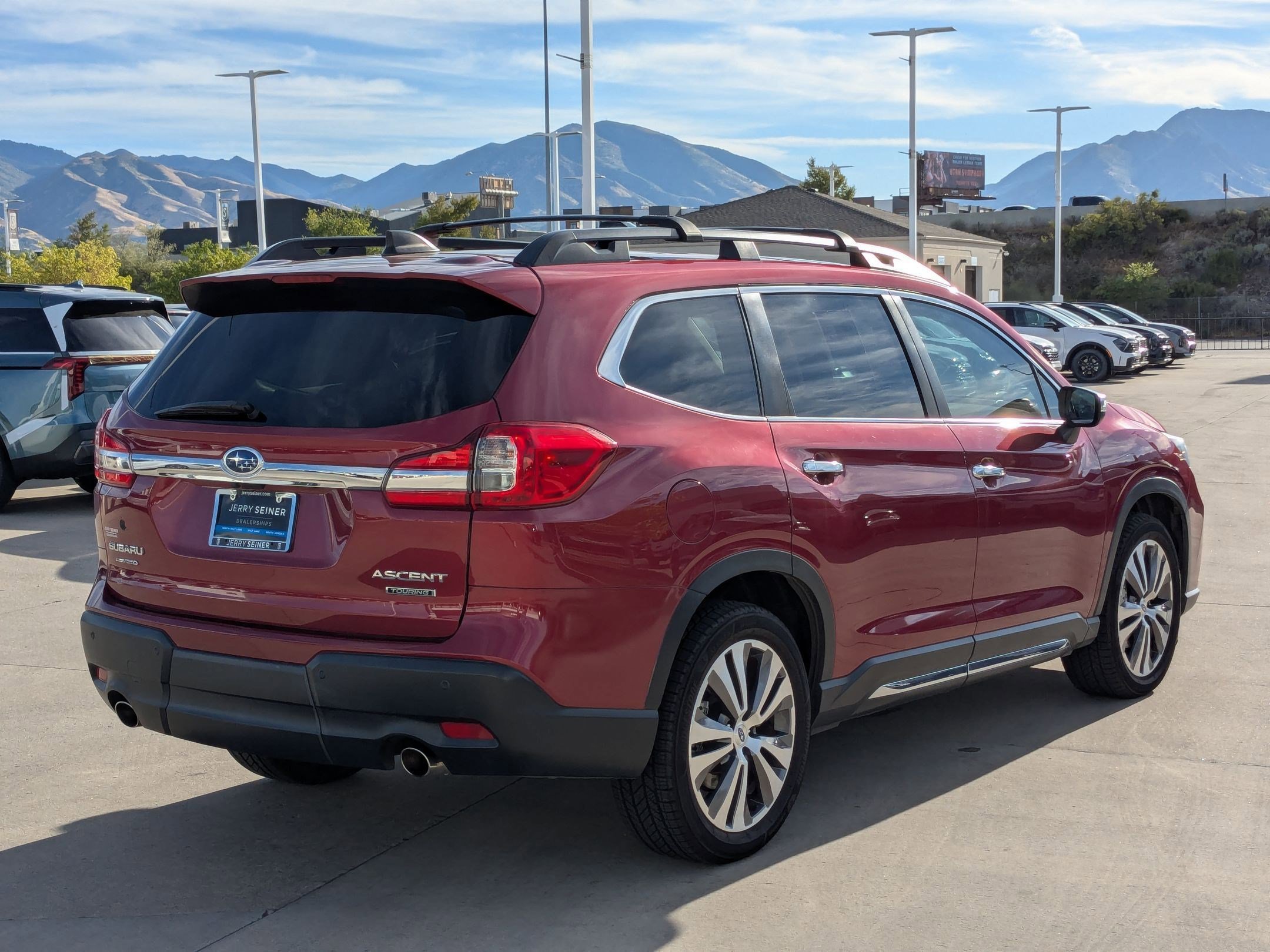 2022 Subaru Ascent Touring photo 5