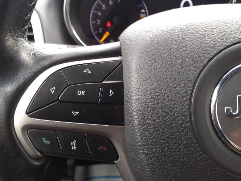2020 Jeep Grand Cherokee Altitude photo 16