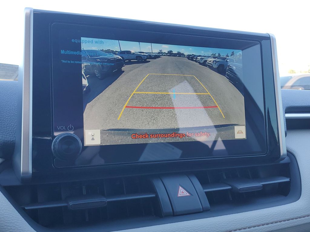 2025 Toyota RAV4 Hybrid XLE photo 20