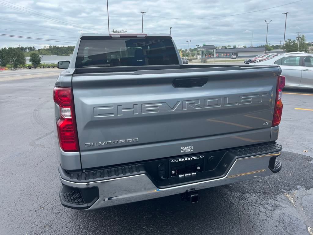 2023 Chevrolet Silverado 1500 LT photo 4