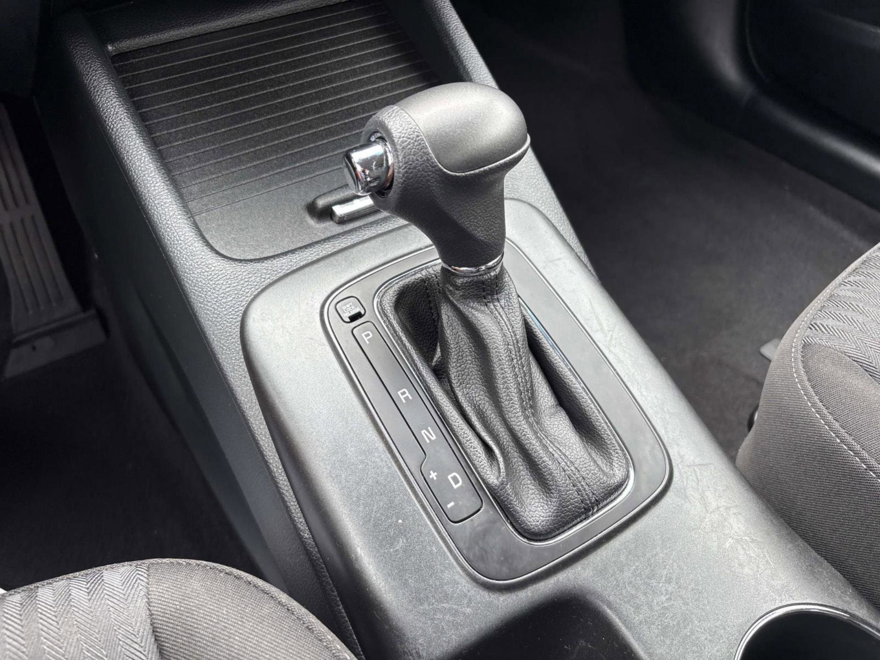 2016 Kia Forte LX photo 33