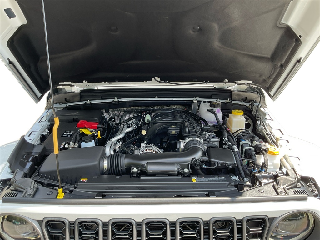 2025 Jeep Gladiator Sport S photo 14