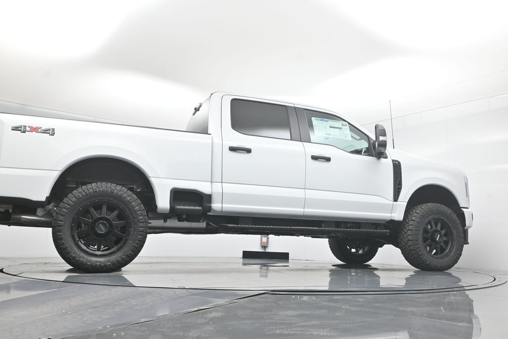 2025 Ford F-250 photo 6