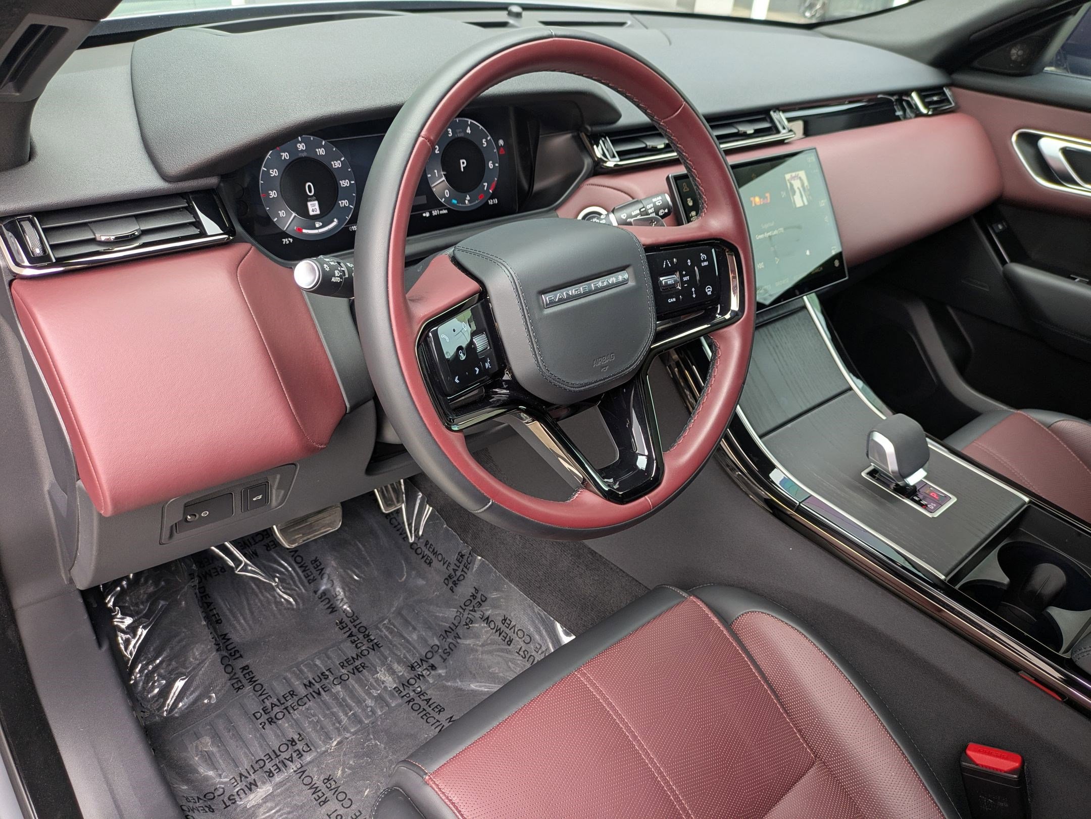 2024 Land Rover Range Rover Velar P400 Dynamic HSE photo 12