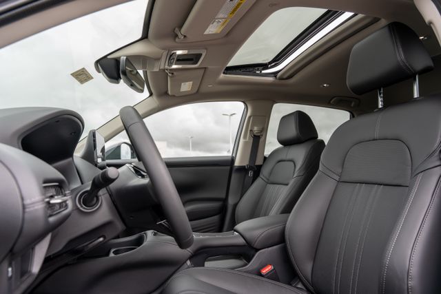 2026 Honda HR-V EX-L photo 12