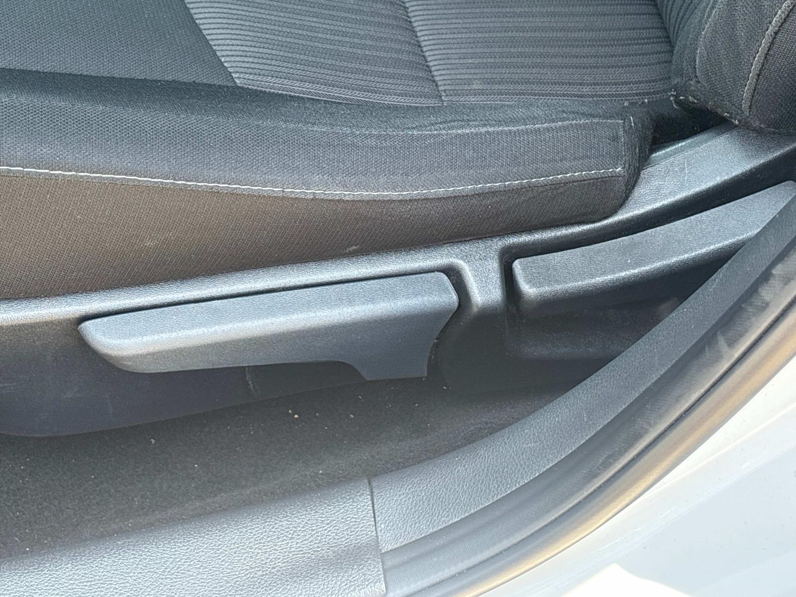 2023 Nissan Sentra SV photo 23