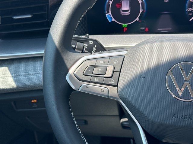 2025 Volkswagen Tiguan S photo 16