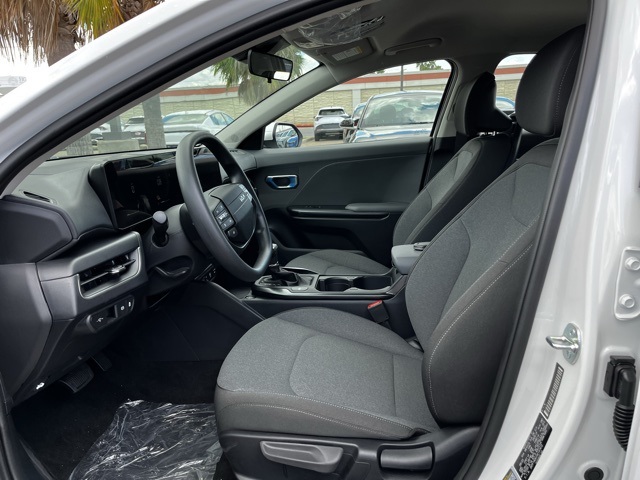2025 Kia K4 LXS photo 15