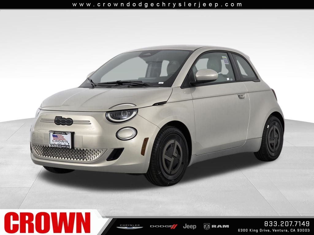 2025 FIAT 500e Base's photo
