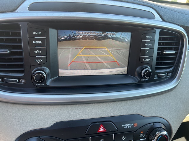 2019 Kia Sorento LX photo 4