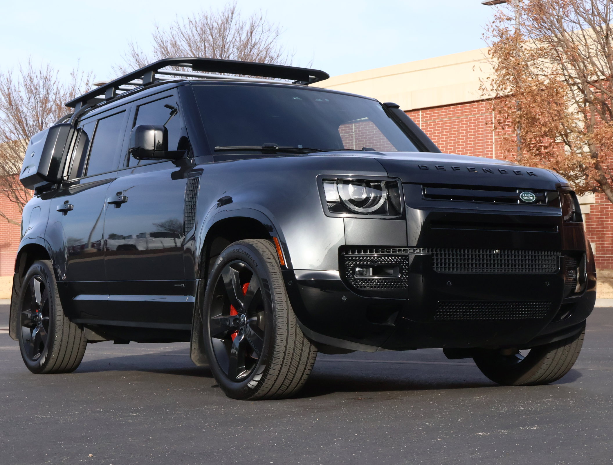 2024 Land Rover Defender X's photo