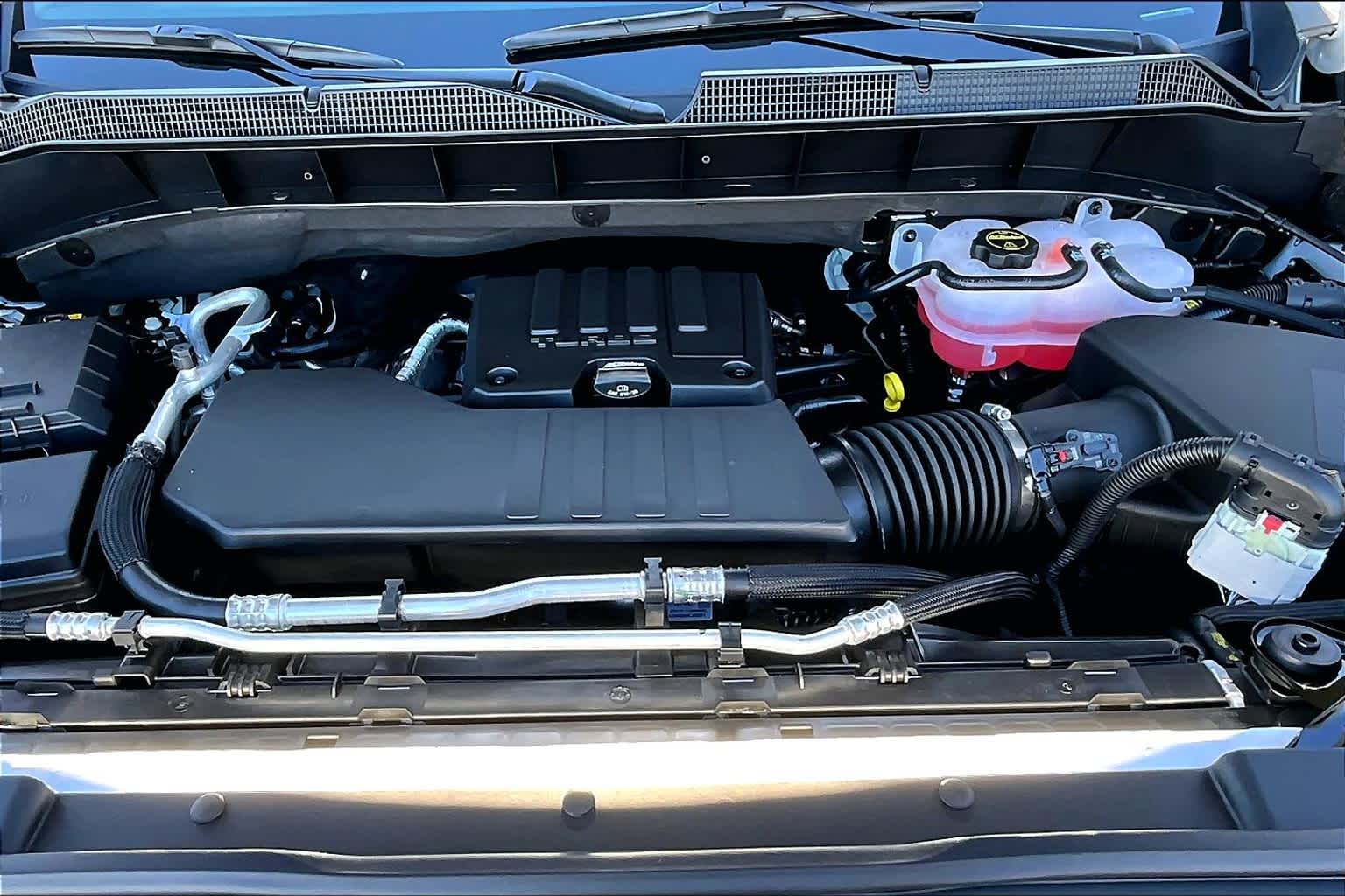 2025 Chevrolet Silverado 1500 LT photo 15