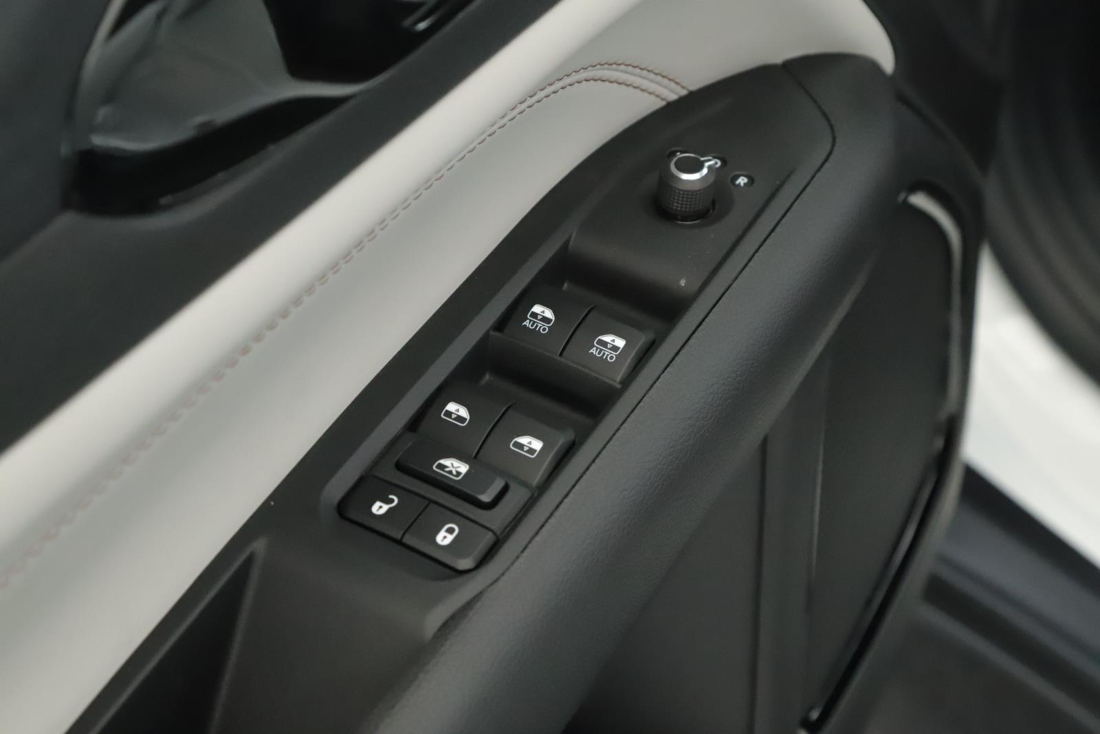 2025 Jeep Compass Limited photo 6