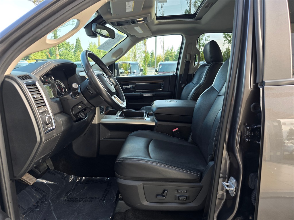 2015 Ram 1500 Laramie photo 23