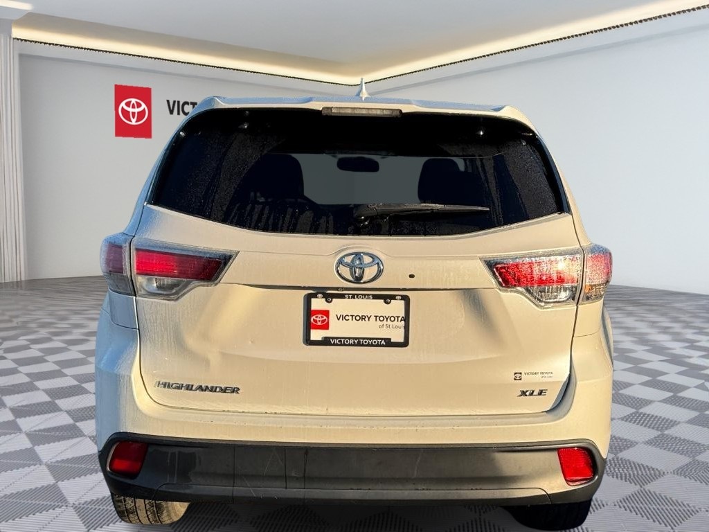 2015 Toyota Highlander Base Hybrid photo 4
