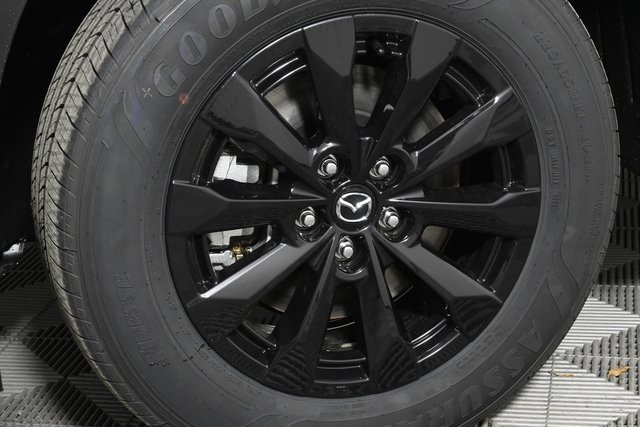 2025 Mazda CX-50 Preferred photo 4