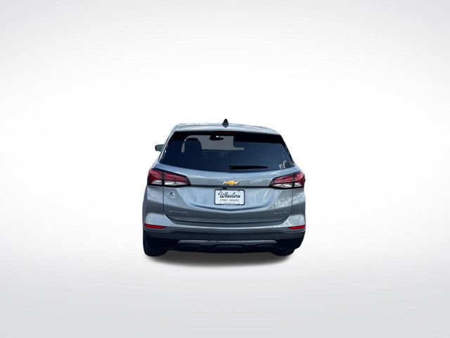 2024 Chevrolet Equinox LT photo 3