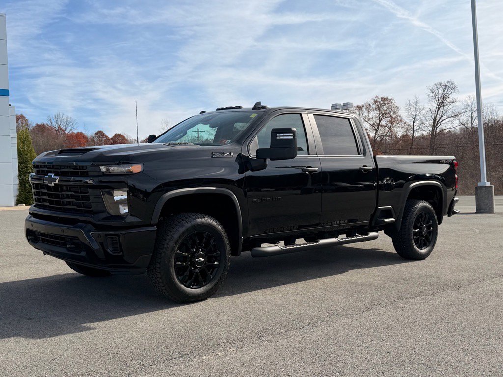 2026 Chevrolet Silverado 2500HD Custom's photo