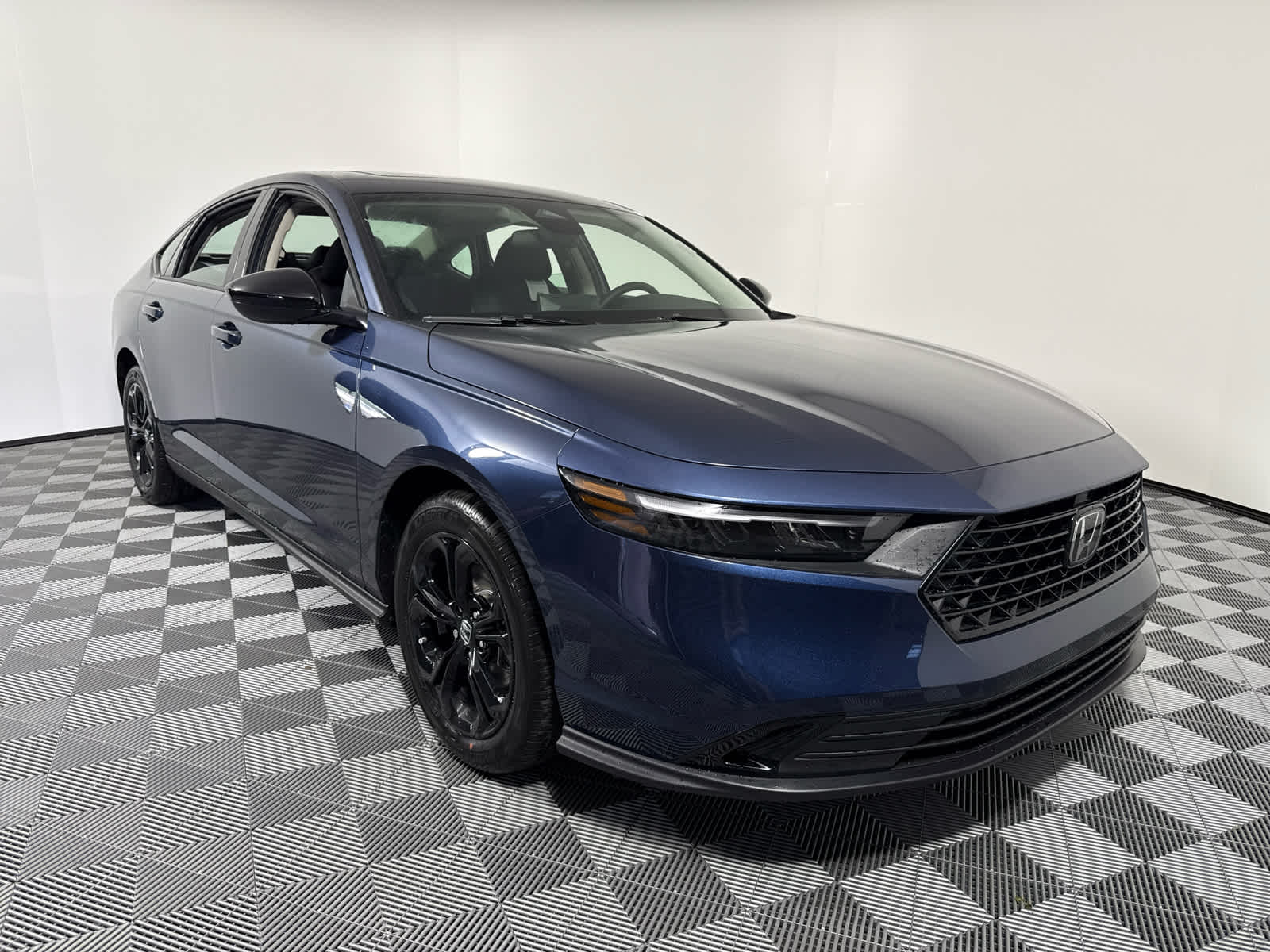 2025 Honda Accord 1.5T SE photo 9