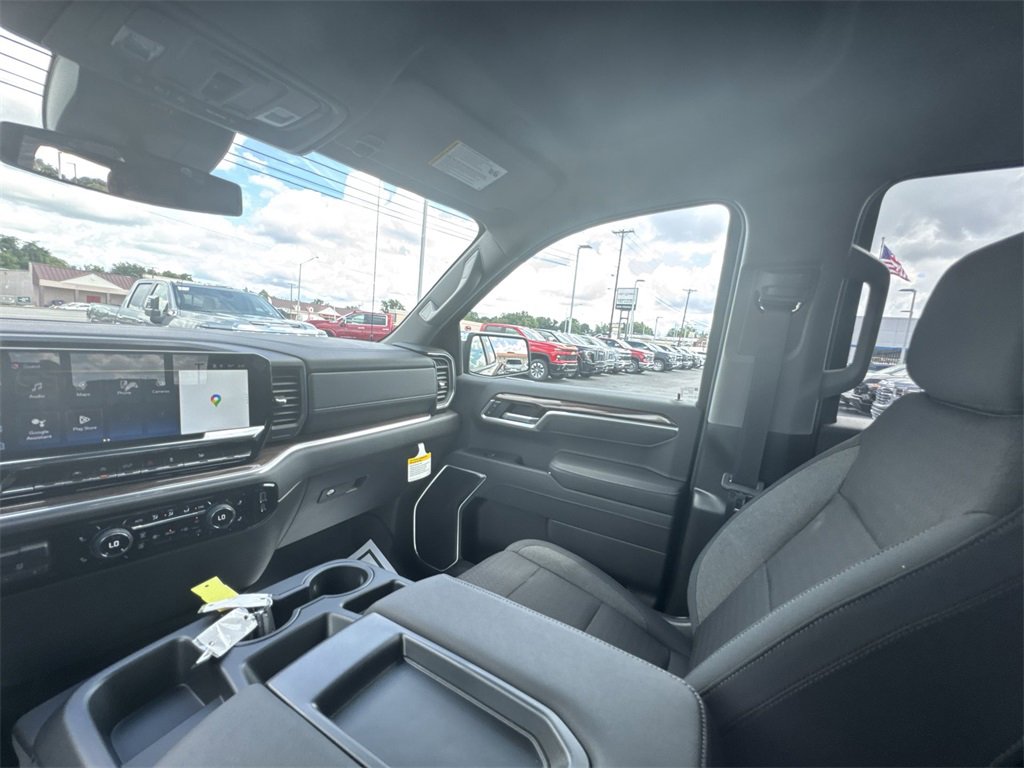 2026 Chevrolet Silverado 1500 LT photo 11