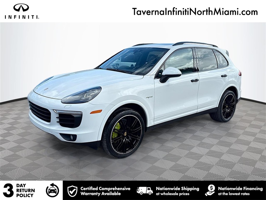 2017 Porsche Cayenne S E-Hybrid's photo