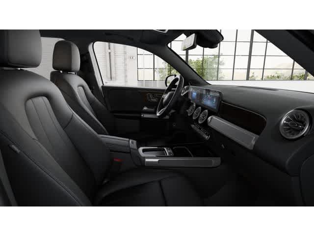 2025 Mercedes Benz GLB 250 photo 3