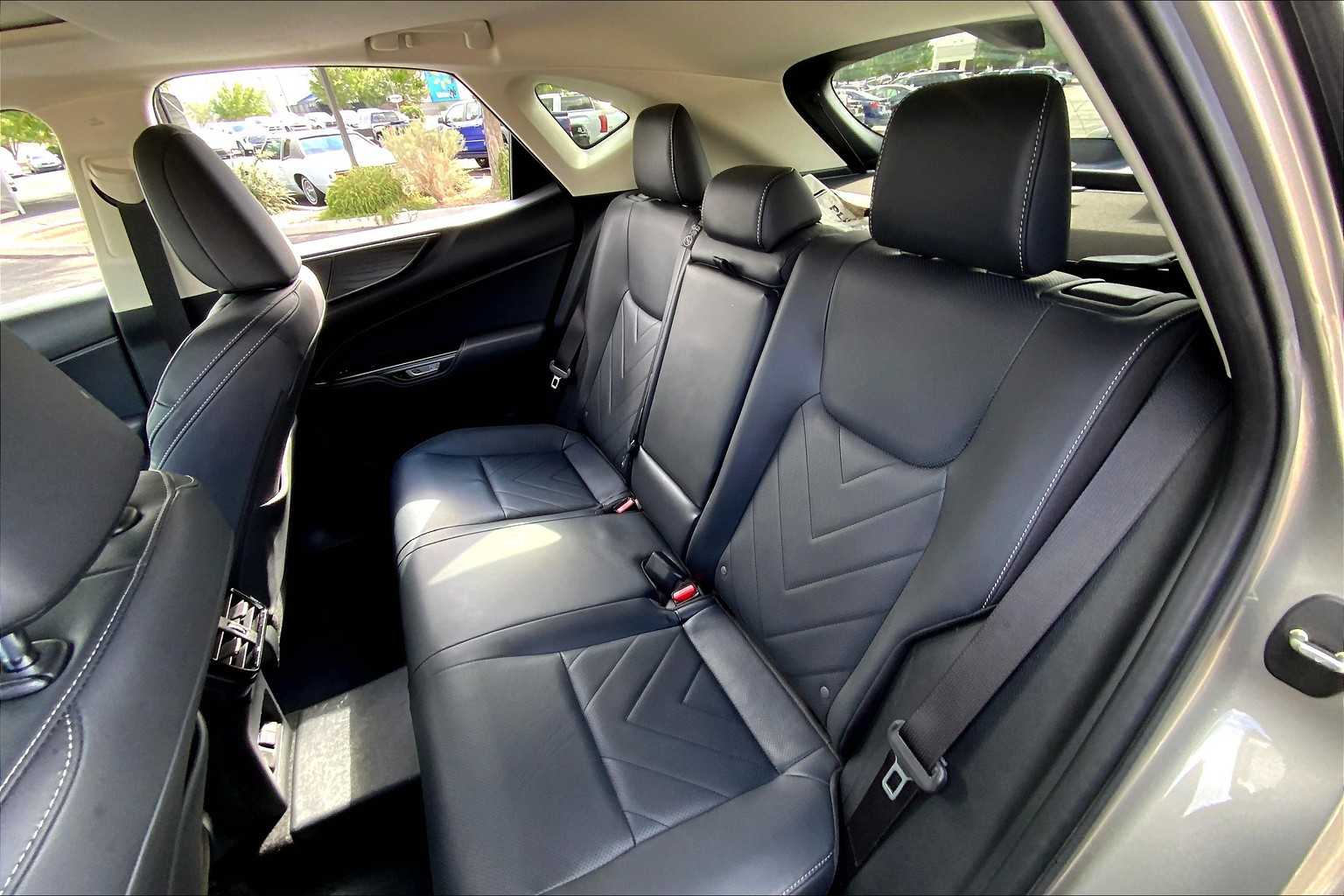 2023 Lexus NX Luxury photo 17