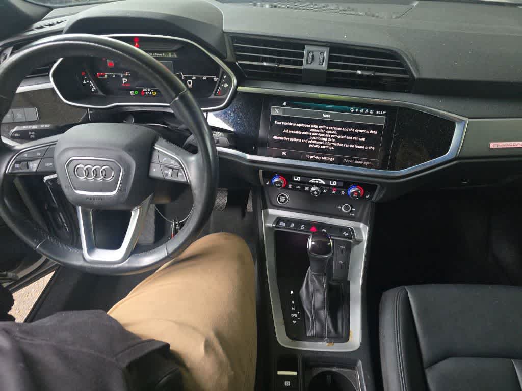 2022 Audi Q3 Premium Plus 40 TFSI photo 6