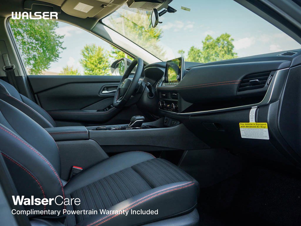 2026 Nissan Rogue SV photo 10