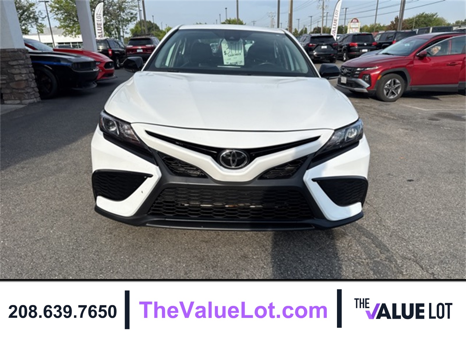 2024 Toyota Camry SE photo 9